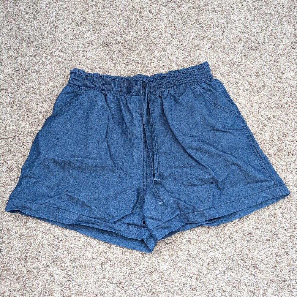 Lightweight Denim Look Elastic Waist Shorts S/M Summer Capsule Piece